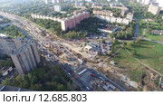 Вид с высоты птичьего полета на реконструкцию Волгоградского проспекта, эстакада по Волгоградскому проспекту на пересечении с Волжским бульваром (2015 год). Редакционное видео, видеограф Алексей А. Егоров / Фотобанк Лори