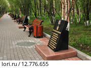 Аллея памяти павших на Северном Кавказе. Мурманск (2015 год). Редакционное фото, фотограф Ирина Здаронок / Фотобанк Лори