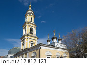 Москва, Малый Толмачевский переулок. Церковь Николы в Толмачах с колокольней (2015 год). Стоковое фото, фотограф Елена Коромыслова / Фотобанк Лори