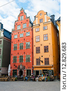 Дома на площади Stortorget. Гaмла Стан. Стокгольм. Швеция (2015 год). Редакционное фото, фотограф E. O. / Фотобанк Лори