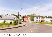 Поворот с улицы Фурманова на улицу Ленина в городе Мышкине Ярославской области (2015 год). Стоковое фото, фотограф Алёшина Оксана / Фотобанк Лори