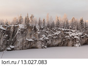 Горный парк Рускеала зимой (2014 год). Редакционное фото, фотограф Виталий Веревкин / Фотобанк Лори