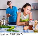 Person having argument and criticizing pouse. Стоковое фото, фотограф Яков Филимонов / Фотобанк Лори