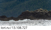 Waves breaking on the coast. Стоковое фото, фотограф Keith Levit / Ingram Publishing / Фотобанк Лори