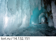 Ice cave. Стоковое фото, фотограф Сергей Пристяжнюк (Serg Zastavkin) / Фотобанк Лори
