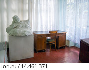 Веранда, дом-музей Н. Бирюкова, город Ялта (2015 год). Редакционное фото, фотограф Вячеслав Палес / Фотобанк Лори