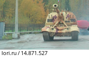 Движение  ЗСУ-23-4M4 Шилка-М4 и гаубицы 2S19M2 Мста-С 152 мм (2015 год). Редакционное видео, видеограф Сергей Буторин / Фотобанк Лори