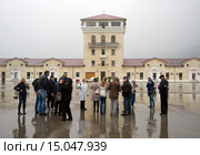 Экскурсия по территории винзавода "Массандра", Крым (2015 год). Редакционное фото, фотограф Вячеслав Палес / Фотобанк Лори