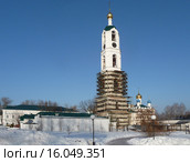 Восстанавливаемый Выксунский Иверский монастырь в городе Выкса Нижегородской области (2015 год). Стоковое фото, фотограф Елена Орлова / Фотобанк Лори