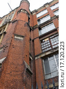 Фрагмент фасада "Электрозавода" на Электрозаводской ул., 21 (2015 год). Стоковое фото, фотограф Алёшина Оксана / Фотобанк Лори