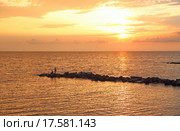 Берег Чёрного моря на закате. Город Сочи. Стоковое фото, фотограф Григорий Писоцкий / Фотобанк Лори