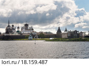 Россия; Архангельская область, Белое море, Большой Соловецкий остров, Соловецкий монастырь (2015 год). Редакционное фото, фотограф Александр Циликин / Фотобанк Лори