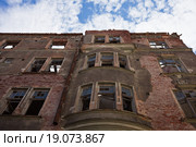 Разрушенное историческое здание. Выборг (2015 год). Стоковое фото, фотограф Victoria Demidova / Фотобанк Лори