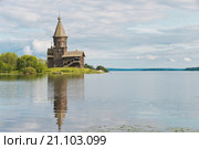 Россия, Карелия,  Кондопога. Онежское озеро. Успенская церковь. Стоковое фото, фотограф Александр Циликин / Фотобанк Лори