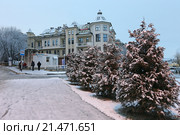 Гостиница "Парк-Отель" в центре Кисловодска зимой, пр. Первомайский, 2 (2016 год). Редакционное фото, фотограф Алексей Гусев / Фотобанк Лори