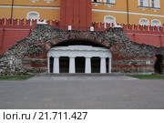 Москва. Александровский сад. Грот "Руины" (2010 год). Стоковое фото, фотограф Юрий Карачев / Фотобанк Лори