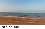 Полет над берегом моря. Крым. Генеральские пляжи. Золотое, Курортное. Стоковое видео, видеограф Анатолий Типляшин / Фотобанк Лори
