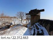 Дальномер батареи № 982 за бруствером форта № 10, остров Русский, Приморье (2016 год). Стоковое фото, фотограф Алексей Гусев / Фотобанк Лори