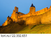 castle and fortified city in evening time. Carcassonne (2016 год). Стоковое фото, фотограф Яков Филимонов / Фотобанк Лори