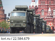 Панцирь -С1 российский самоходный зенитный ракетно-пушечный комплекс на колёсном шасси КамАЗ-6560 на Красной площади в день Победы (2015 год). Редакционное фото, фотограф Михеев Алексей / Фотобанк Лори