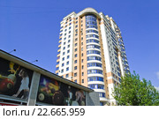Фрагмент фасада жилого комплекса "Атлант" в Москве (2010 год). Редакционное фото, фотограф Алёшина Оксана / Фотобанк Лори
