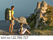 Пара в горах. Стоковое фото, фотограф Станислав Толстнев / Фотобанк Лори
