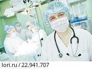 female surgeon anaesthetist at child operating room. Стоковое фото, фотограф Дмитрий Калиновский / Фотобанк Лори