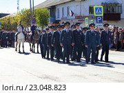 Силовики на параде с поддержкой конного патруля (2016 год). Редакционное фото, фотограф Анатолий Матвейчук / Фотобанк Лори