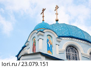 Купола Свято-Ильинского храма. Апостолы Иуда Иаковлев и Андрей Первозванный. Саки, Крым (2016 год). Стоковое фото, фотограф Александр Щепин / Фотобанк Лори