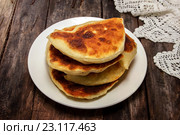 Карельская выпечка. Свательные пироги- keitinpiiroa. Пироги для зятя с пшенной кашей. Стоковое фото, фотограф Наталья Осипова / Фотобанк Лори