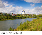Вид на город Елец и реку Быстрая Сосна (2015 год). Стоковое фото, фотограф Алексей Голубенко / Фотобанк Лори