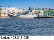 Санкт-Петербург, малый противолодочный корабль "Казанец" на Неве (2016 год). Редакционное фото, фотограф Сергей Дубров / Фотобанк Лори