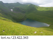 Вид на озеро Рыбное в урочище Морг-Сырты, Архыз, КЧР. Стоковое фото, фотограф Оглоблин Андрей Николаевич / Фотобанк Лори