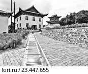 Во внутреннем дворике храма, Китай (2016 год). Стоковое фото, фотограф Корнилова Светлана / Фотобанк Лори