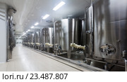 Wine cisterns under temperature control in winery. Стоковое фото, фотограф Яков Филимонов / Фотобанк Лори