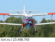 Самолет Ан-2 (бортовой RA-35171) в полете, аэродром Орловка (2016 год). Редакционное фото, фотограф Alexei Tavix / Фотобанк Лори