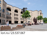 Москва. Армянский храмовый комплекс. Резиденция Патриаршего Экзарха, административный комплекс (2016 год). Редакционное фото, фотограф Илюхина Наталья / Фотобанк Лори