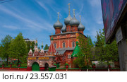 Церковь Воскресенья на Дебре (она же "Знаменский женский монастырь"), Кострома, таймлапс. Стоковое видео, видеограф Алексей Луковников / Фотобанк Лори