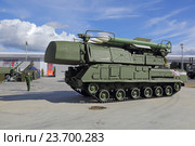 Самоходный зенитно-ракетный комплекс "Бук" на Международном военно-техническом форуме "Армия-2016". Кубинка, военно-патриотический парк "Патриот" Редакционное фото, фотограф Игорь Долгов / Фотобанк Лори