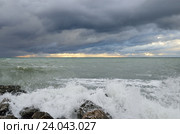 Россия, Краснодарский край, Джубга. Шторм на Черном море в октябре. Стоковое фото, фотограф Овчинникова Ирина / Фотобанк Лори