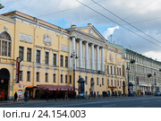 Дом Актера имени К.С. Станиславского. Невский проспект, 84-86. Санкт-Петербург. Россия (2016 год). Редакционное фото, фотограф E. O. / Фотобанк Лори