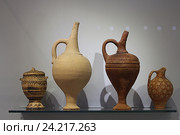 Минойская керамика. Археологический музей, Ираклион. Крит, Греция (2016 год). Редакционное фото, фотограф Алексей Сварцов / Фотобанк Лори