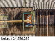 Затопленные дома, половодье. Стоковое фото, фотограф Илья Якунин / Фотобанк Лори
