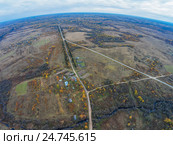 Вид с воздуха на дороги в объезд села Трестна. Стоковое фото, фотограф Илья Якунин / Фотобанк Лори