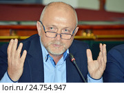 Виктор Александрович Семёнов, председатель Комитета ТПП РФ по предпринимательству в агропромышленной сфере, бывший министр сельского хозяйства и продовольствия РФ (1998—1999) (2016 год). Редакционное фото, фотограф Александр Замараев / Фотобанк Лори