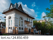 Россия, Сибирь, Иркутск; Здание городского выставочного центра им. В.С. Рогаля - народного художника России, почетного гражданина Иркутска (2016 год). Редакционное фото, фотограф Александр Циликин / Фотобанк Лори