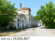 Старое здание водогрязелечебницы. Саки крым (2016 год). Редакционное фото, фотограф Александр Щепин / Фотобанк Лори