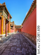 Courtyard of the Forbidden City in Beijing. Стоковое фото, фотограф Ершов Максим / Фотобанк Лори