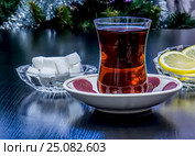 Чай в стакане армуд с лимоном и сахаром. Стоковое фото, фотограф Василий Мальцев / Фотобанк Лори