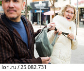 Robbery at day time. Стоковое фото, фотограф Яков Филимонов / Фотобанк Лори